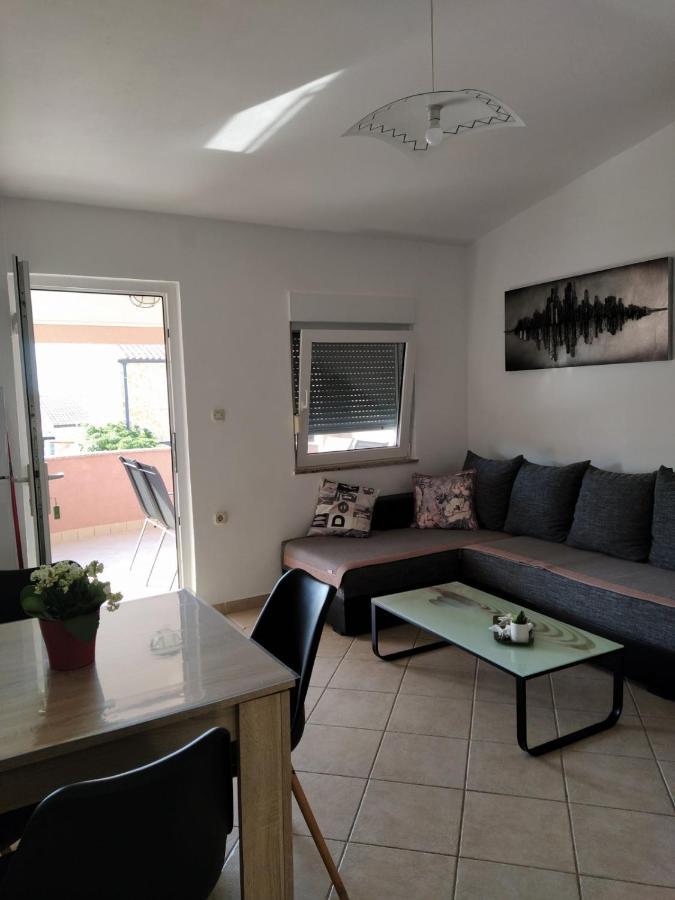 Apartmani Ruza Vir Exterior foto