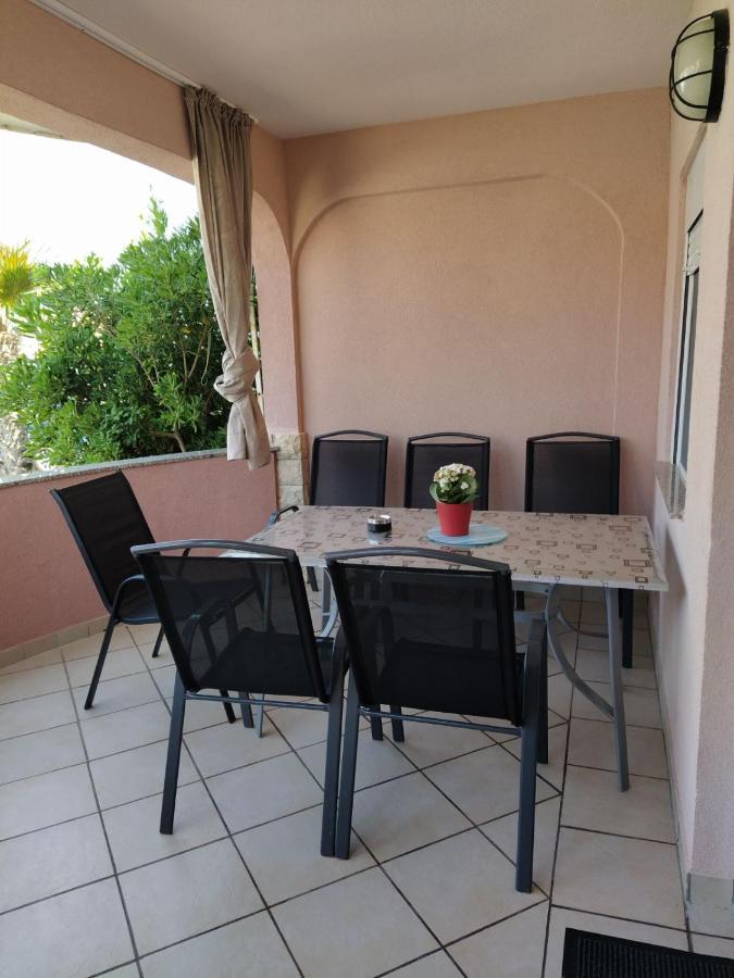Apartmani Ruza Vir Exterior foto